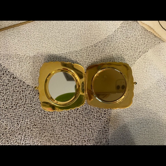 Mirror - Picture 3 of 3